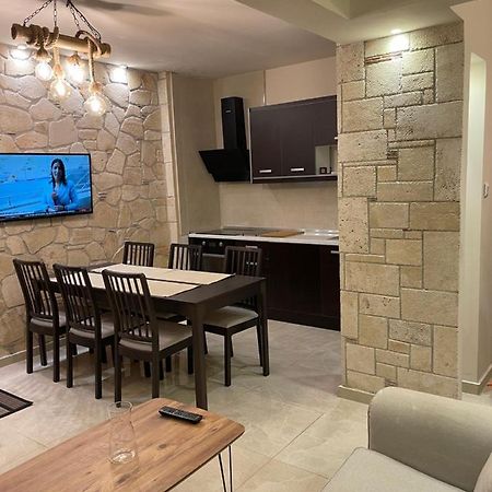 Stone Apartment 2 سالونيك المظهر الخارجي الصورة